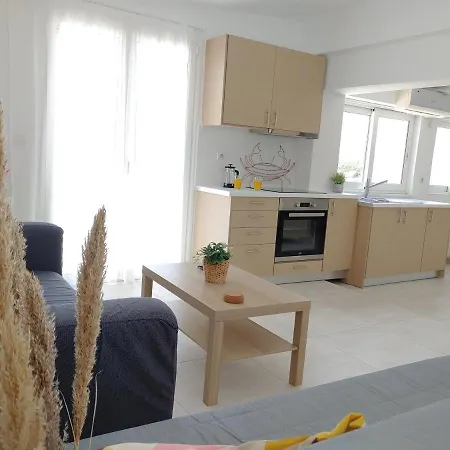 Explore Seaside Evia From 1bdr Near Beach! Alivéri